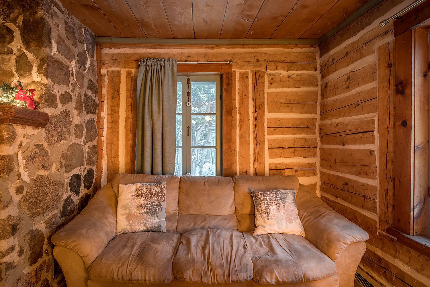 Ancestral Wooden Chalet - St-Gabriel De Brandon Mandeville Eksteriør bilde